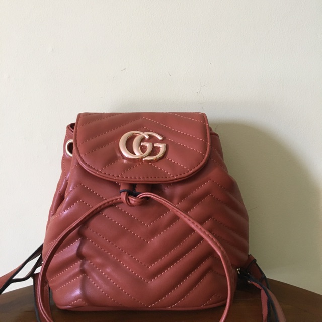 Tas gendong coklat kecil