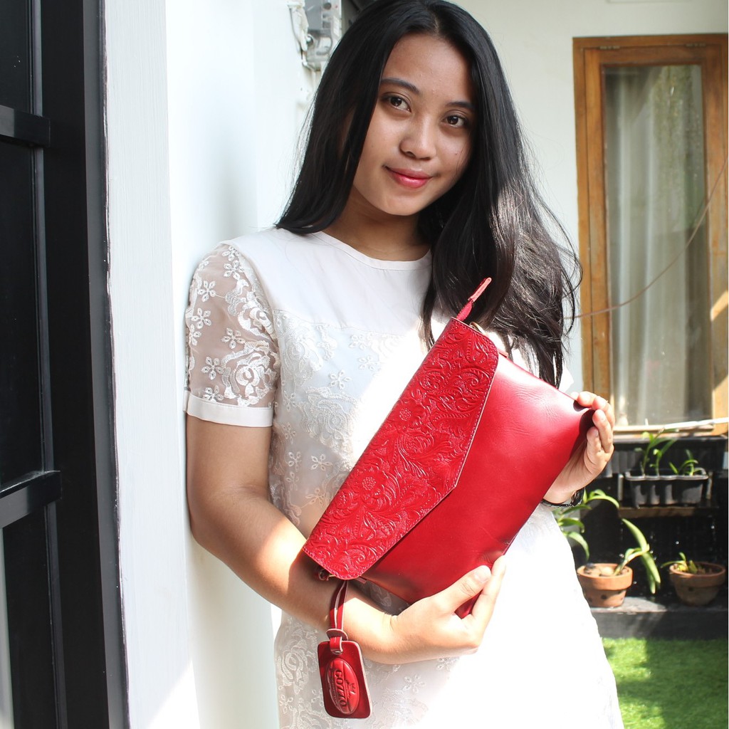 CLUTCH TALI PANJANG KULIT ASLI MODEL ENVELOPE KULIT SAPI EMBOS BATIK MIX PULL UP / FREE GRAVIR NAMA