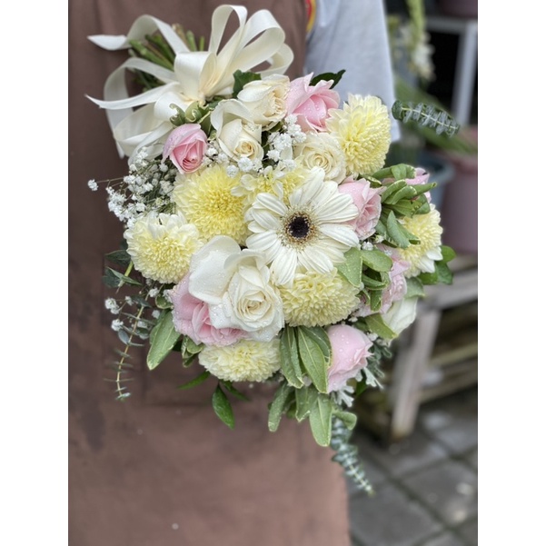 HANTIED WEDDING/ buket wedding/handtied weddingbali/prawed/braidsmaid bouquet/braid flower/gift bali