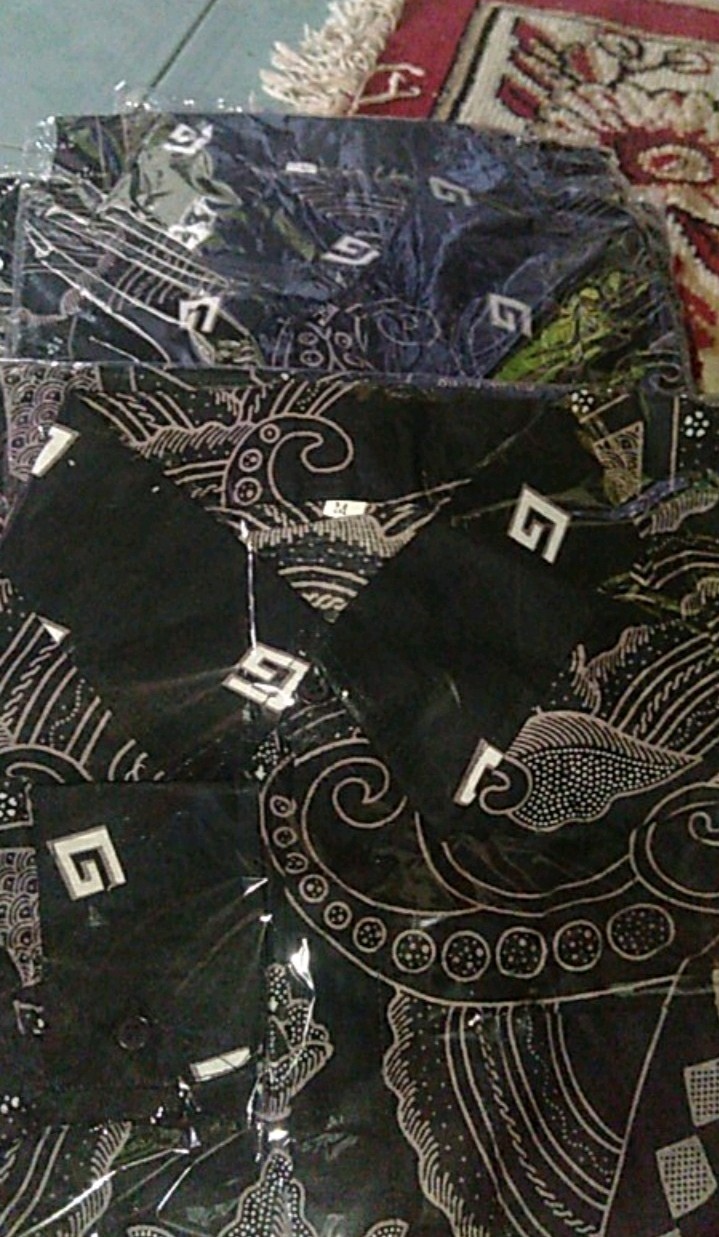 Kemeja Pria ~new Slimfit Exclusive