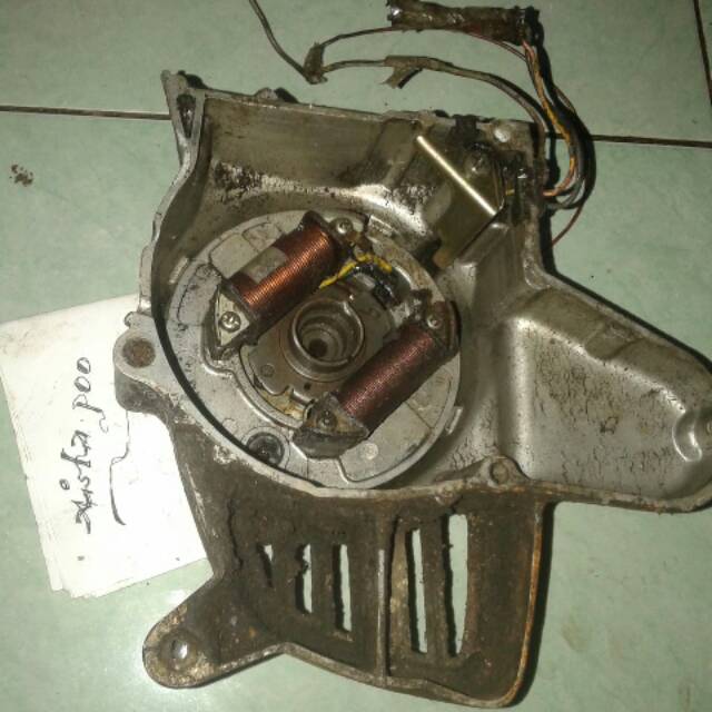 Blok magnit honda c 70 originall
