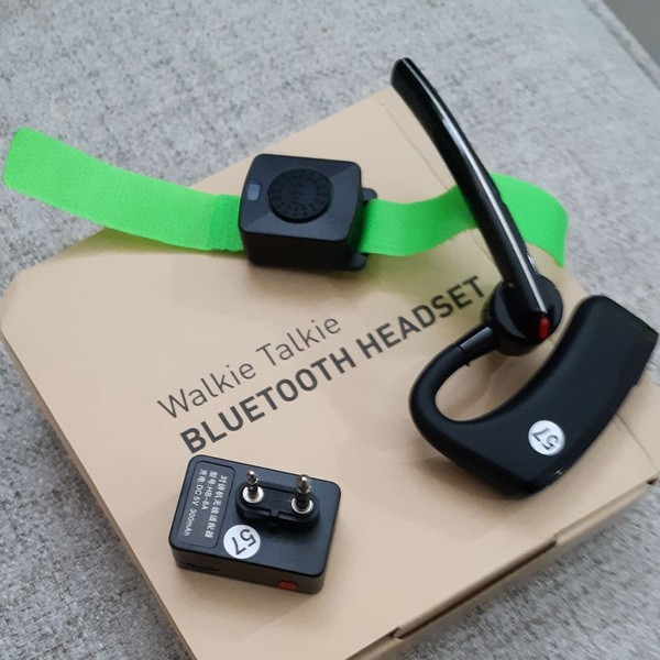 Earpiece for Radio Walkie Talkie BTHD1 Wireless Dual Bluetooth 4.1 CCM402