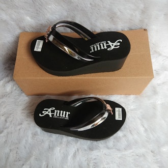 ANUR-sandal anak perempuan wedges spons  manohara tinggi 4 cm