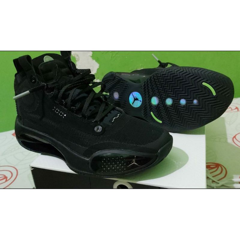 AIR JORDAN 34 BLACK CAT SIZE 42,5