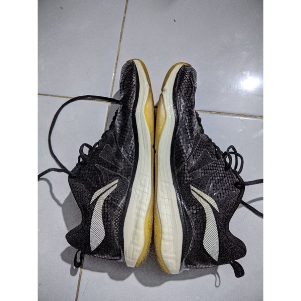 Sepatu Lining Gyrfalcon Original