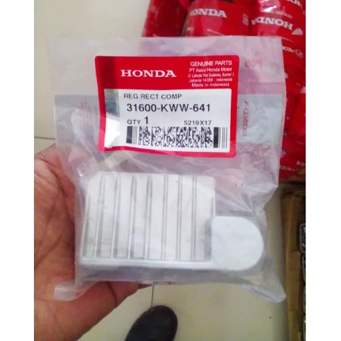 REGULATOR RECTIFIER KIPROK REVO FI MEGAPRO FI SCOOPY FI VERZA FI 31600KWW641 ORI AHM GRACIAZ