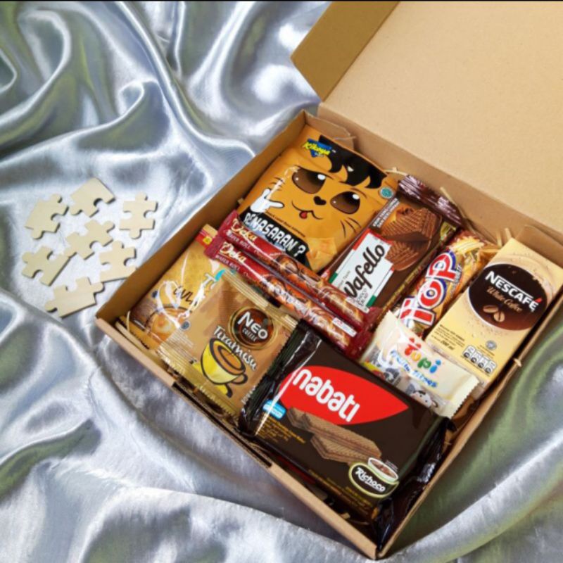 

Hampers / Gift Box Snack