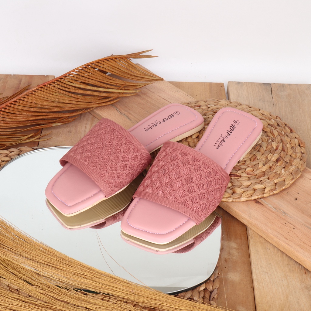 HMF Droty Sandal Flat Wanita DN05