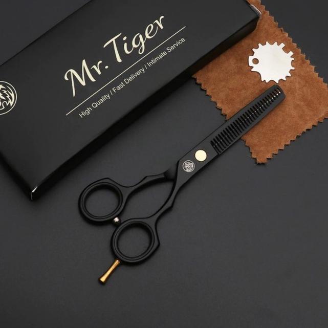 Trendy MrTiger Gunting Rambut Professional 6 Inch 2 PCS with Comb+Knife / Gunting Cukur Mr Tiger Ram