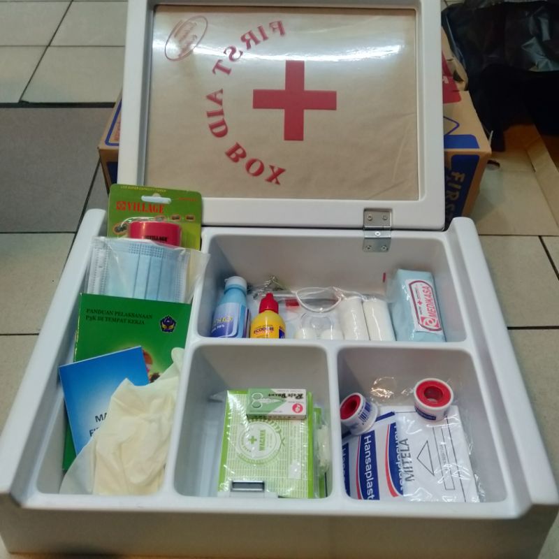 Kotak Obat P3K Lengkap Isi Type A B C Full Set Box First Aid Kit