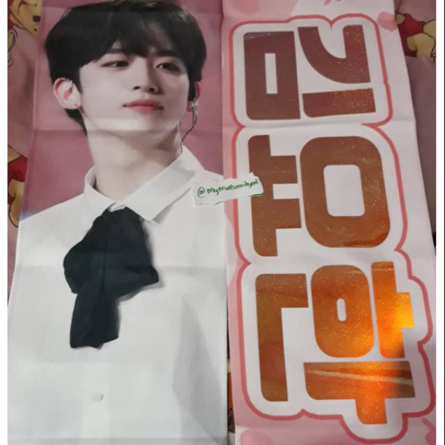 SLOGAN KIM YOHAN X1