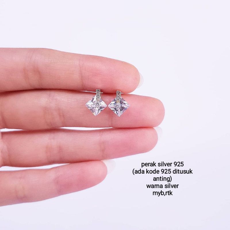 Anting perak silver 925 +titanium, Korean style,mewah+Gatis box