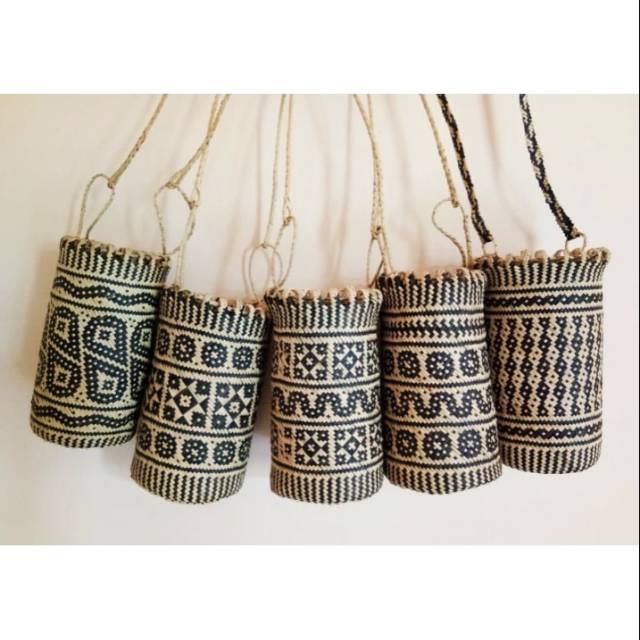 Tas Rambat Tas Rotan Tas Salempang Khas Dayak Gohong Kalimantan Tengah