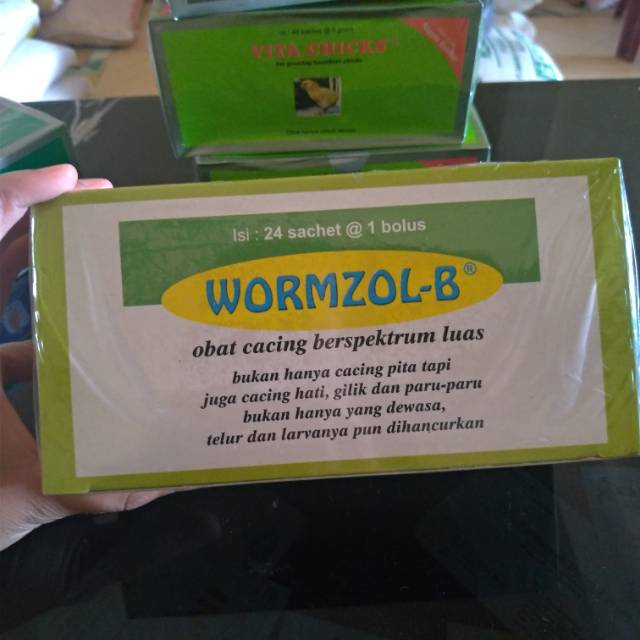 WORMZOL B 1 KOTAK ISI 24 SACHET Obat cacing lembu sapi