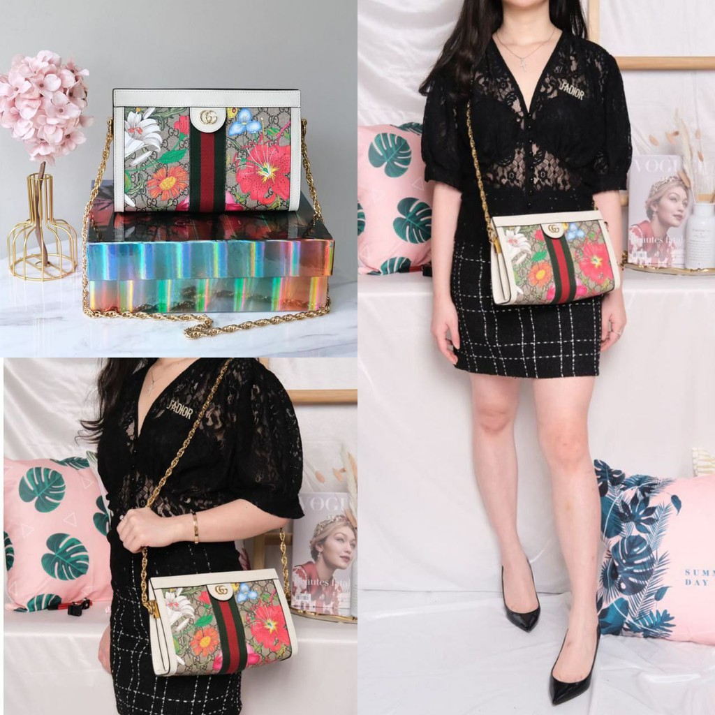 Gucci  Small GG Supreme Ophidia Flora Chain Shoulder Bag in Beige / White