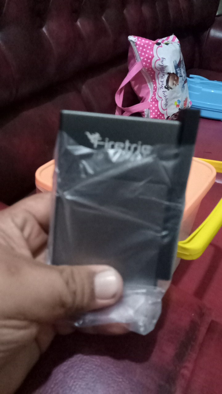 Taffware E-spark Focus Kotak Rokok 20 Slot Dengan Korek Elektrik Removable