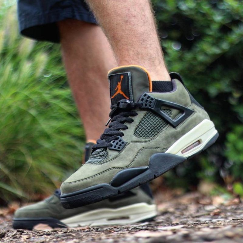 retro 4 undefeated