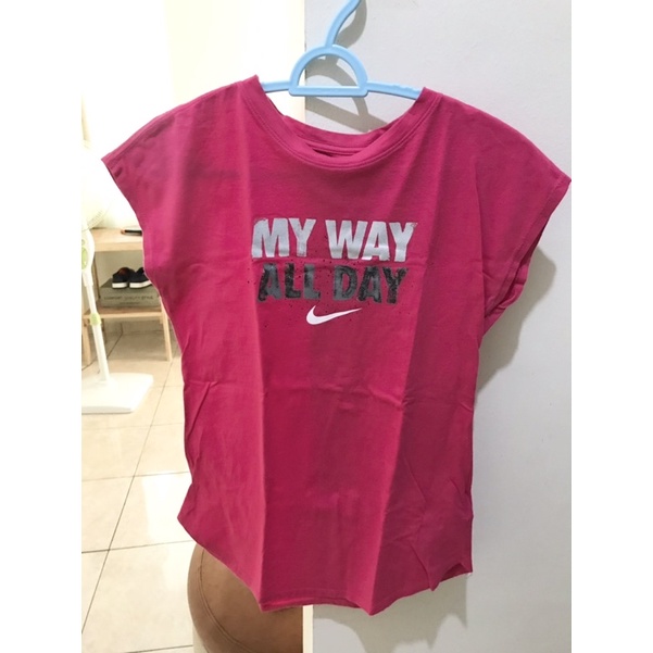 Kaos Nike Wanita Pink