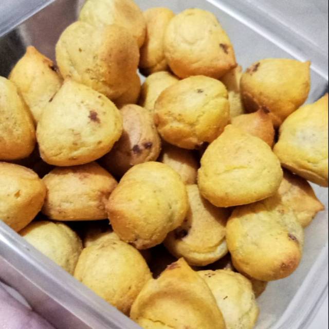 

Soes kering coklat 250gr full coklat || snack coklat || cemilan kue soes