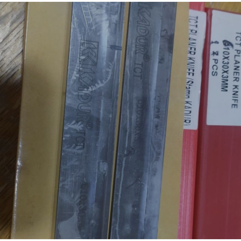 

pisau planer tct merk KADUR 310 × 30 × 3 MM