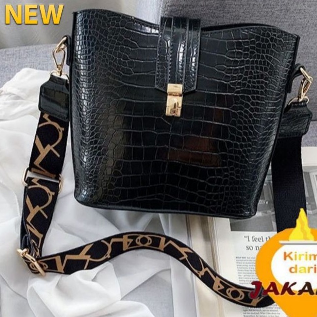 (2PC BISA IKG)GTBI99886142 New Arrival  !!!  Tas Selempang  Tas Wanita Import  Premium Terbaru