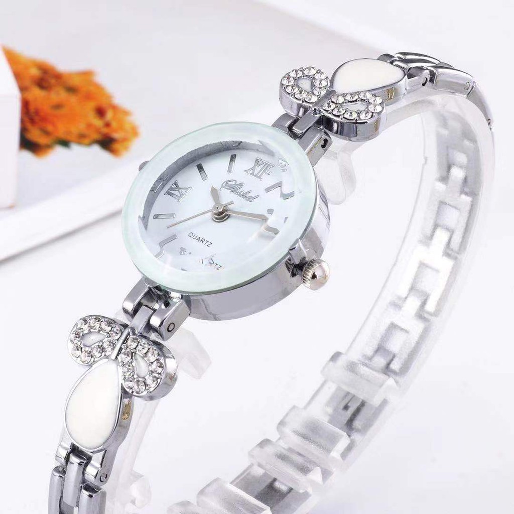 Jam Tangan Quartz Analog Model Gelang Aksen Berlian Imitasi Mewah Untuk Wanita