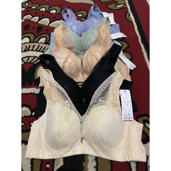 Bh penekan lemak /bh kawat import mengencangkan payudara cup B/C