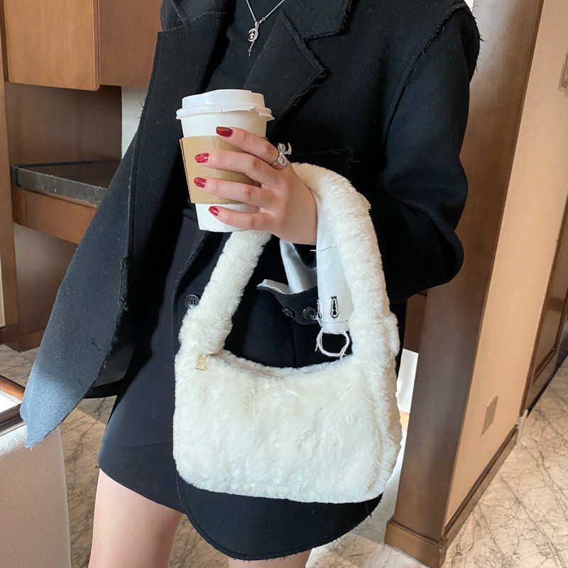 PHEBE Shoulder Bag Tas Bahu Bulu Motif Tas Bahu jinjing Ootd Fluffy Baggy Dumpling Bag Tas Konser Stylish Kecil Puffy Aesthetic Baggy Mini Kecil Lucu wanita Keren Fashion Kekinan Outfit Style y2k pinteres Chikoisme  (RSL)