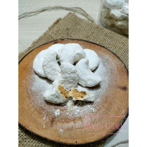 

Putri Salju Edam/ Snow White