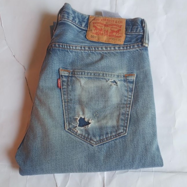 Celana jeans pria Levis 501 Slim W30 L32 second