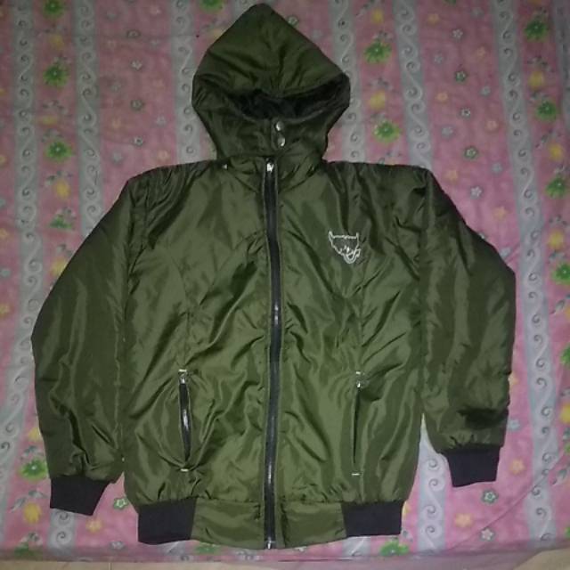 Jaket parasut tebal