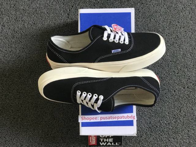 VANS OG AUTHENTIC VAULT BLACK WHITE MADE IN CHINA