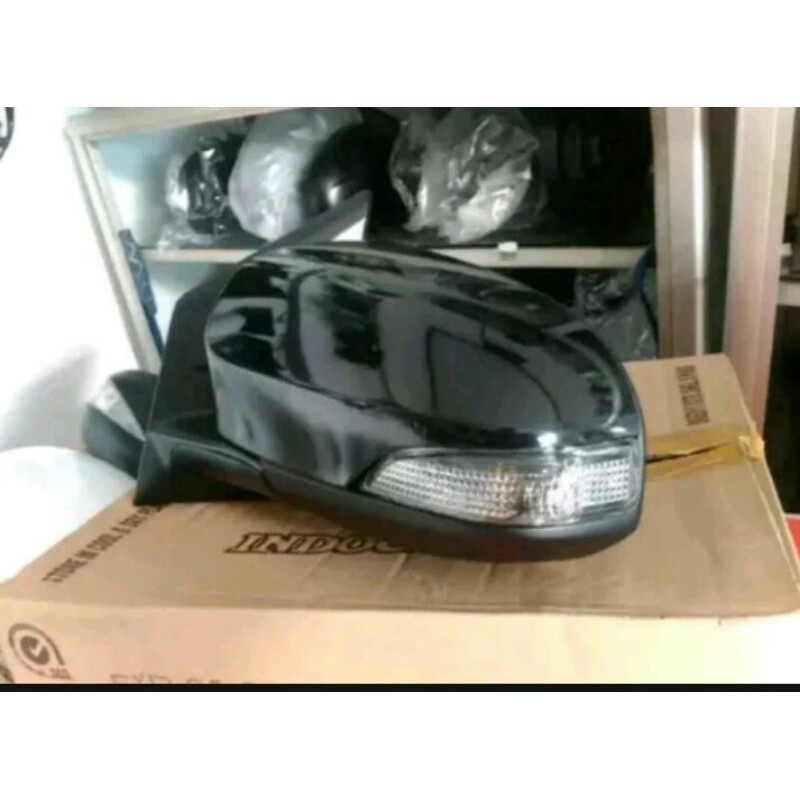 spion mobil Daihatsu sigra type r 1pcs original