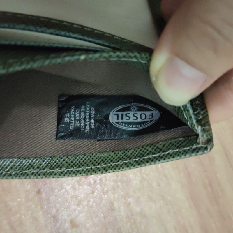 dompet saku untuk Pria ORI FOSSIL warna hijau