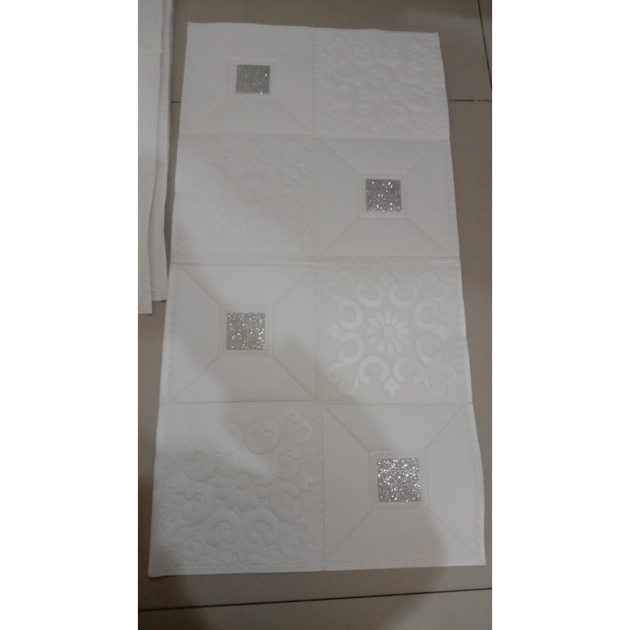 Belikuy COD Wallpaper Dinding Foam 3D Kecil Motif Batu Bata / walpaper dinding Foam U96-CLASSIC SILVER