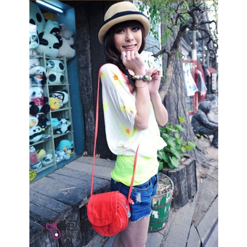 tas pundak retro kecil / small tongue shoulder  bag (3I1) BTA027