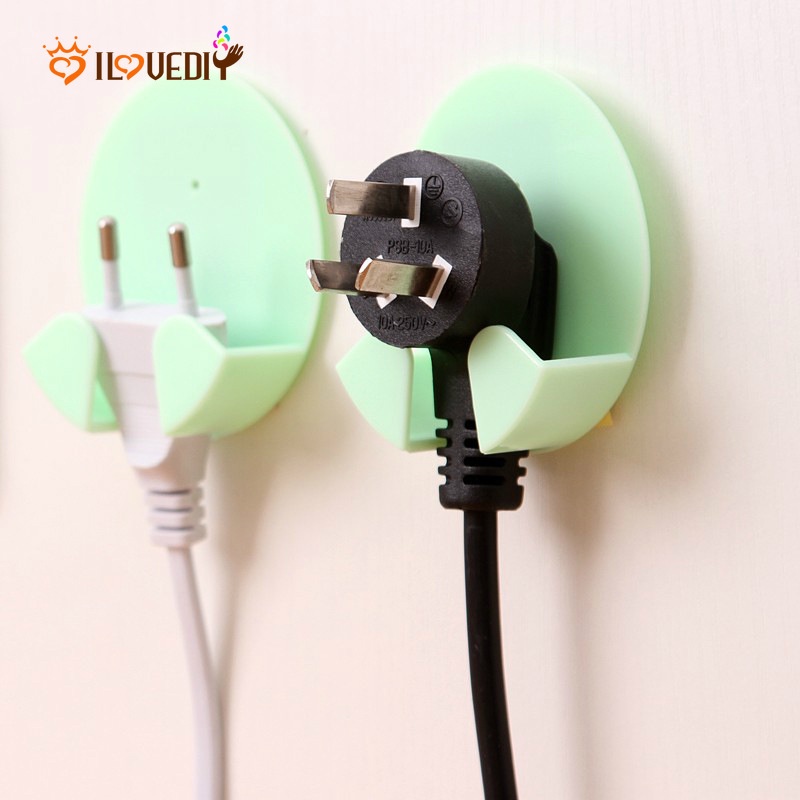 2pcs Kait Gantungan Dinding Penyimpanan Power Plug Bahan Plastik Multifungsi Dengan Perekat Kuat Untuk Dapur / Kamar Mandi