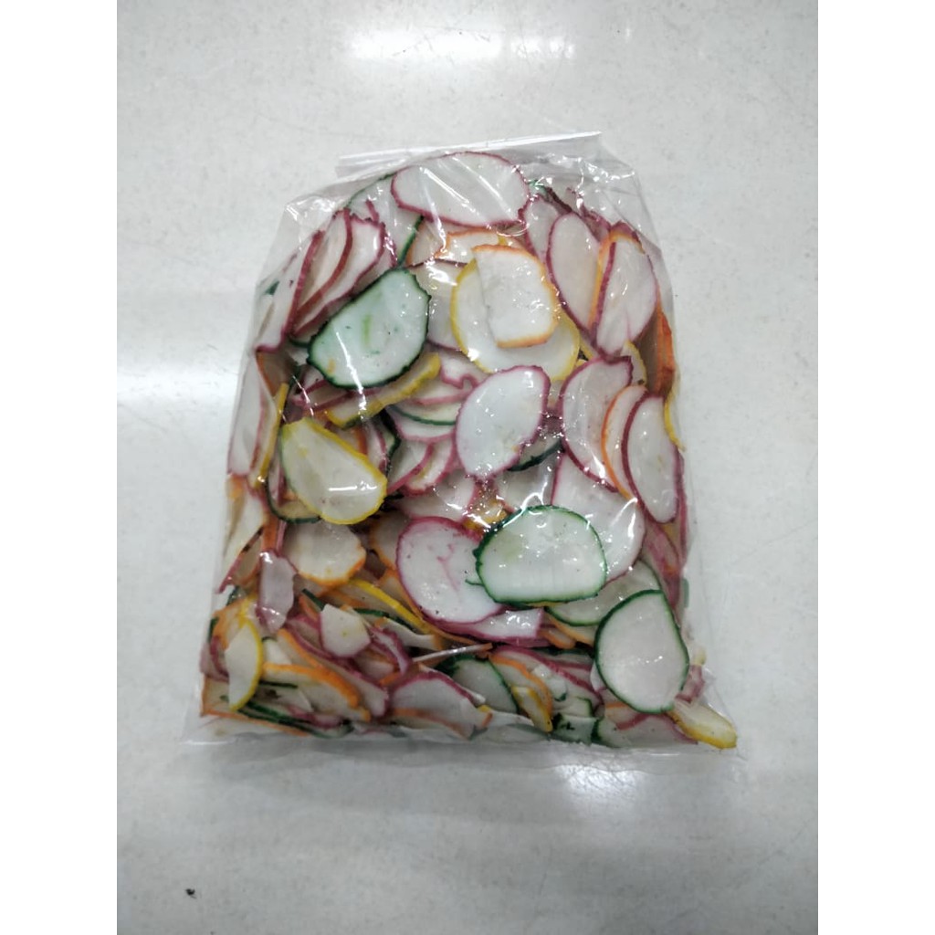

Snack Mentah Kerupuk Bibir Warna Warni 1/2 kg Makanan Ringan