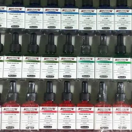 

Tinta Schmincke / Aero Color Professional Ink / calligraphy ink - carmine