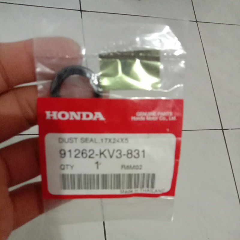91262 KV3 831 Dust Seal 17X24X5 Swing Arm Pro Link CRF CB CBR 150 250 R RR LED Fi Lokal CBU