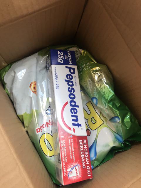 Rinso + Molto Parfume Essence 1.5l Detergen Cair 1.5l