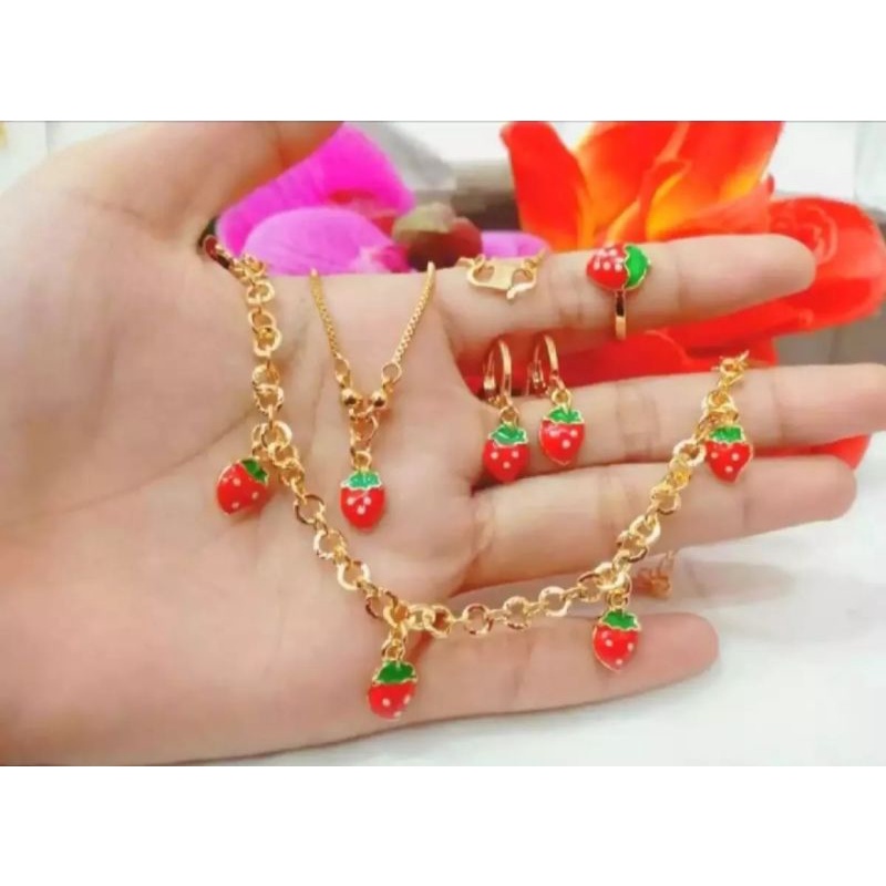 1 set perhiasan anak/set anak motif strobery