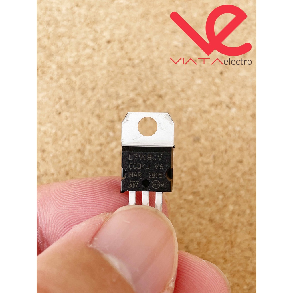 L7918 TRANSISTOR (1bh) L7918 L 7918 VOLTAGE REGULATOR KWALITAS BAGUS L7918CV