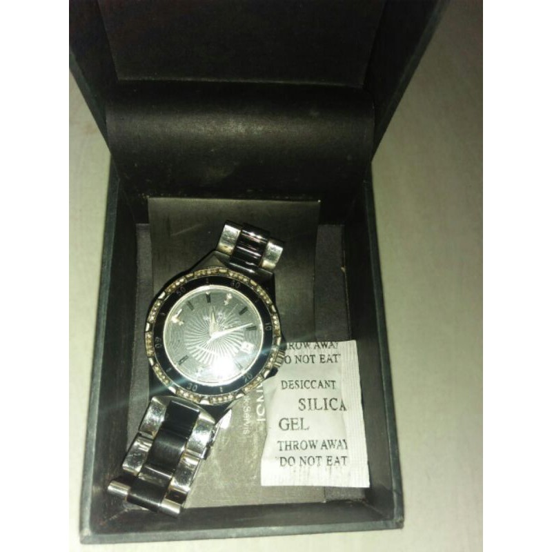 jam tangan Aigner original hitam putih untuk wanita