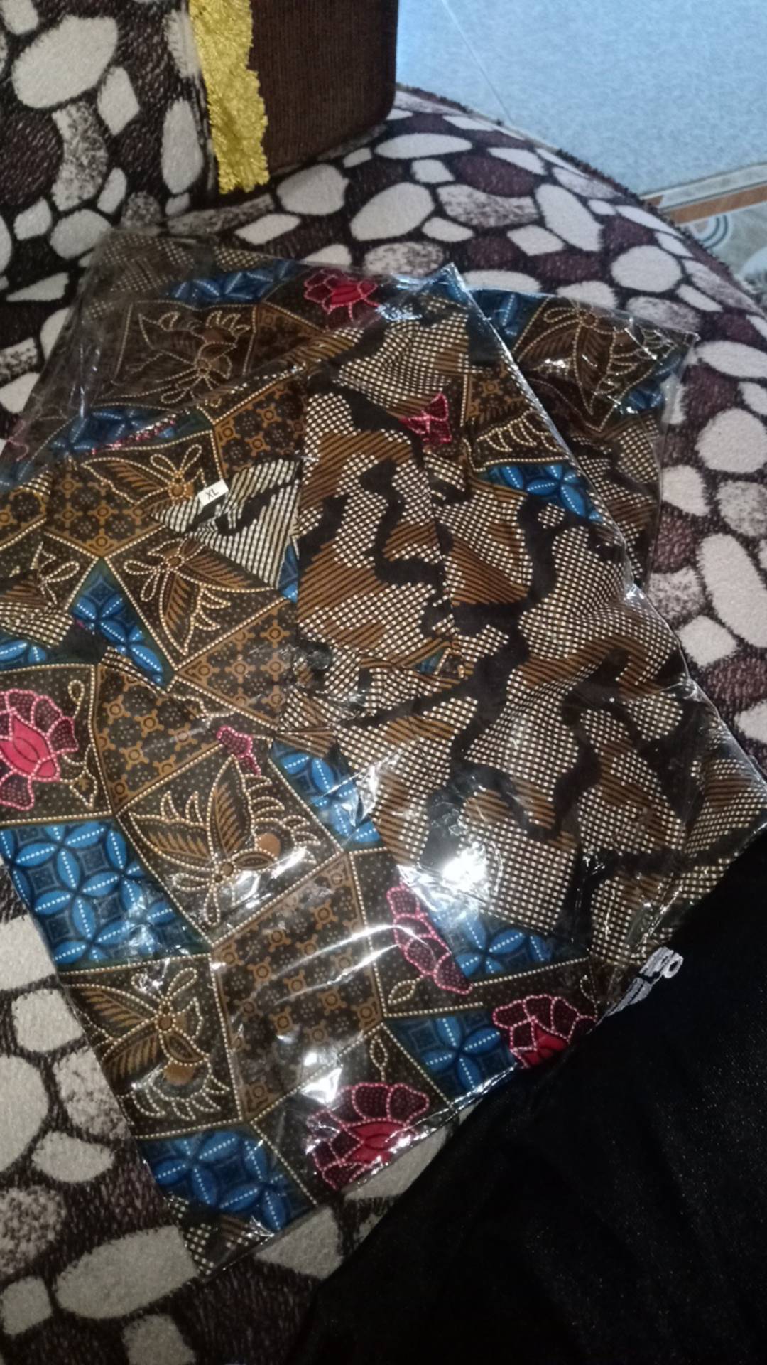 Kemeja Batik Pria Kasual Kemejakantoran