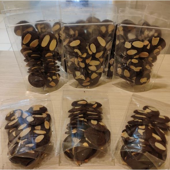 

brownies kering kriuk 30 gram