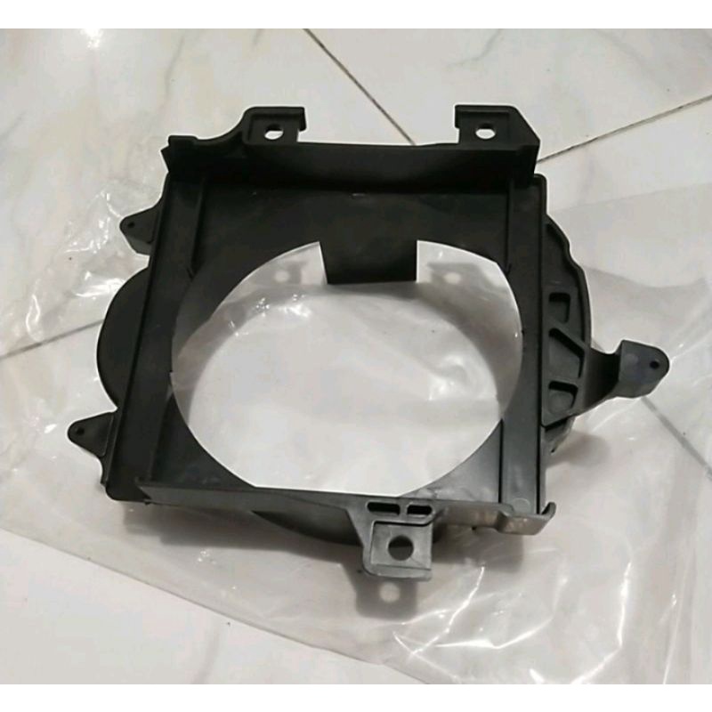 dudukan radiator Vario 125 kzr Vario 150 k59 original