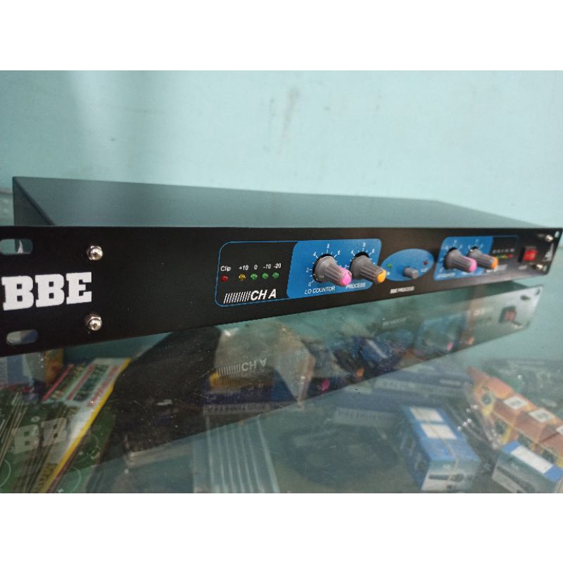 BBE BASS BOOSTER EXPANDER MENJADIKAN POWER AMPLI LEBIH SUPER BASS