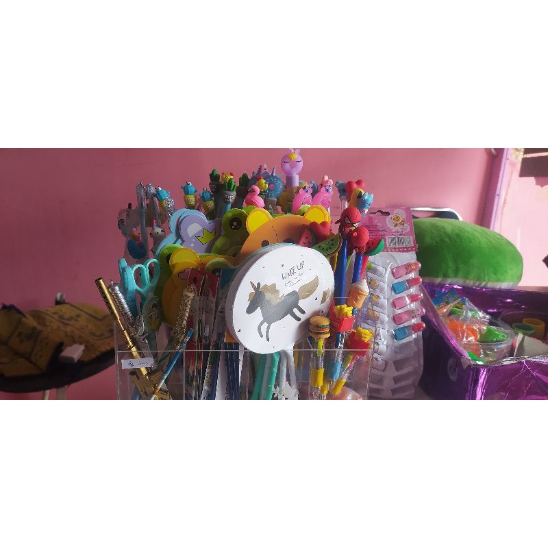 

Pen Lucu Karakter