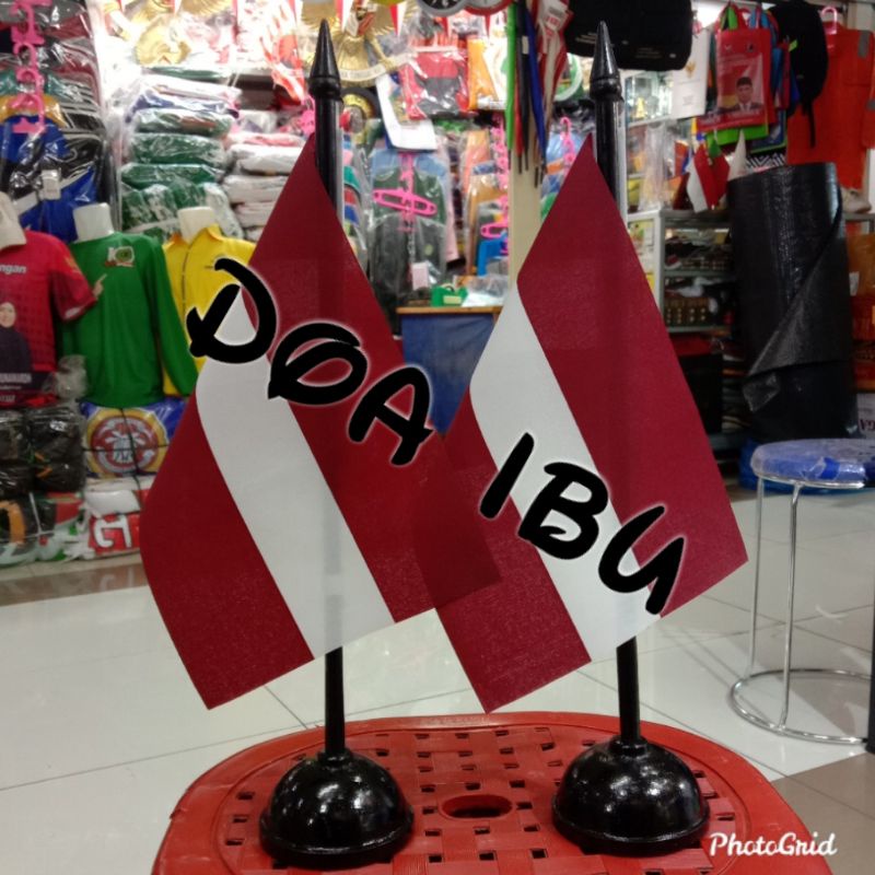 

best seller tiang kayu meja+bendera LATVIA ready stock